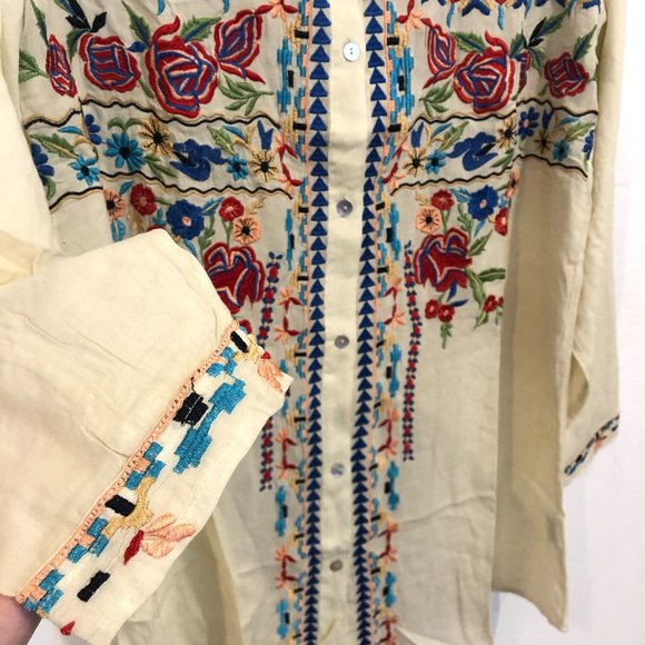 Scully Floral Embroidered Ivory Button Tunic Top - Picture 4 of 13
